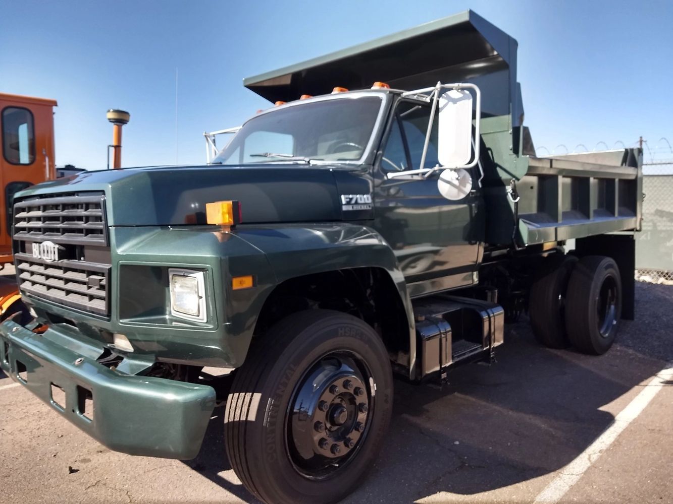 Reconditioned Commercial Trucks & Heavy Equipment