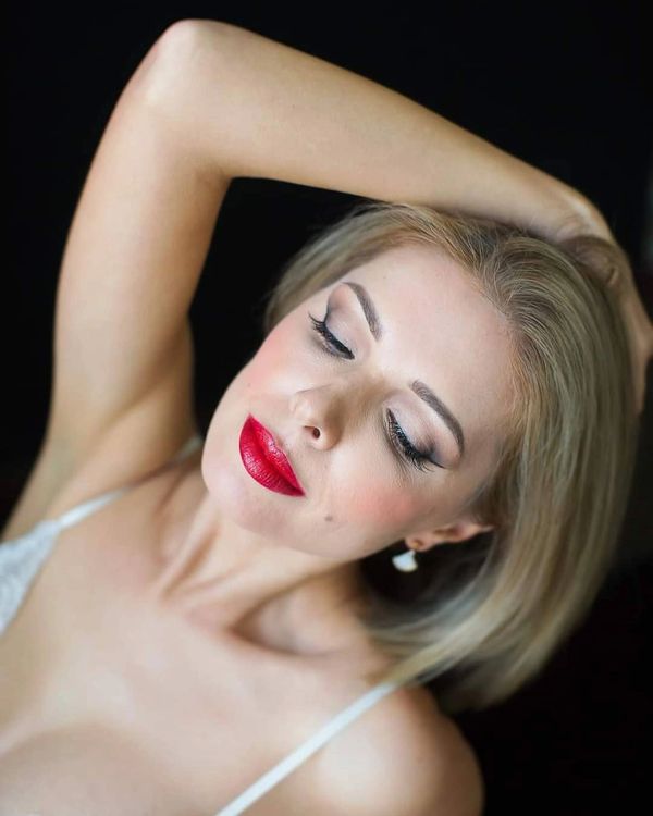 Sexy- Glam Makeup , bold red lips and wing eyeliner