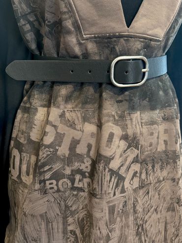 reverse gel-printed vest