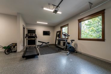 Epoxy concrete chip paint design