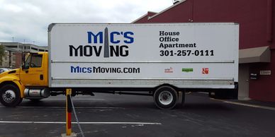 Moving Van Lettering. Speedy Signs.  Sign-a-rama, signarama