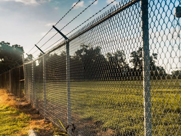 security chain link and palisade fencing and gates at mantech bahrain