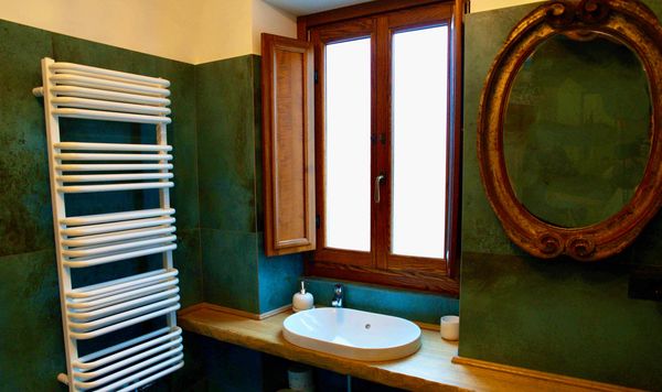 Beautiful elegant bathroom with hydromassage bath in 3 bedroom vacation apartment in Sulmona, Italy