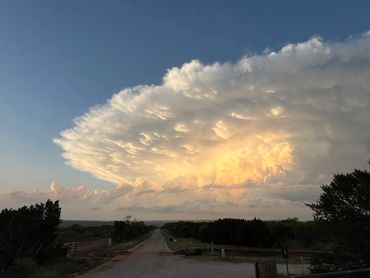 THUNDERHEAD CLOUS AT MOUNTAIN HOUSE RANCH IN WEST TEXAS