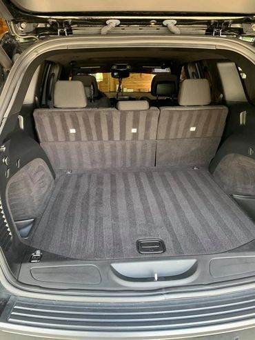 Interior detail on this Jeep Grand Cherokee