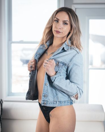 Boudoir Photography Winnipeg www.photographywinnipeg.ca