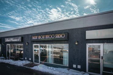 Tattoo Studio Parlour Photography Winnipeg www.photographywinnipeg.ca