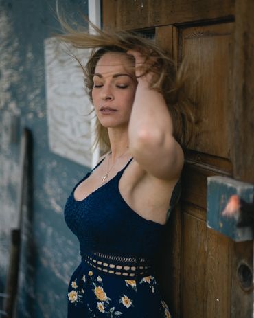 Suzi. Portrait Photography Winnipeg www.photographywinnipeg.ca