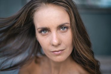 Laura. Portrait Photography Winnipeg www.photographywinnipeg.ca