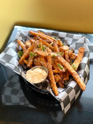 Truffle fries( only available at dinner time)