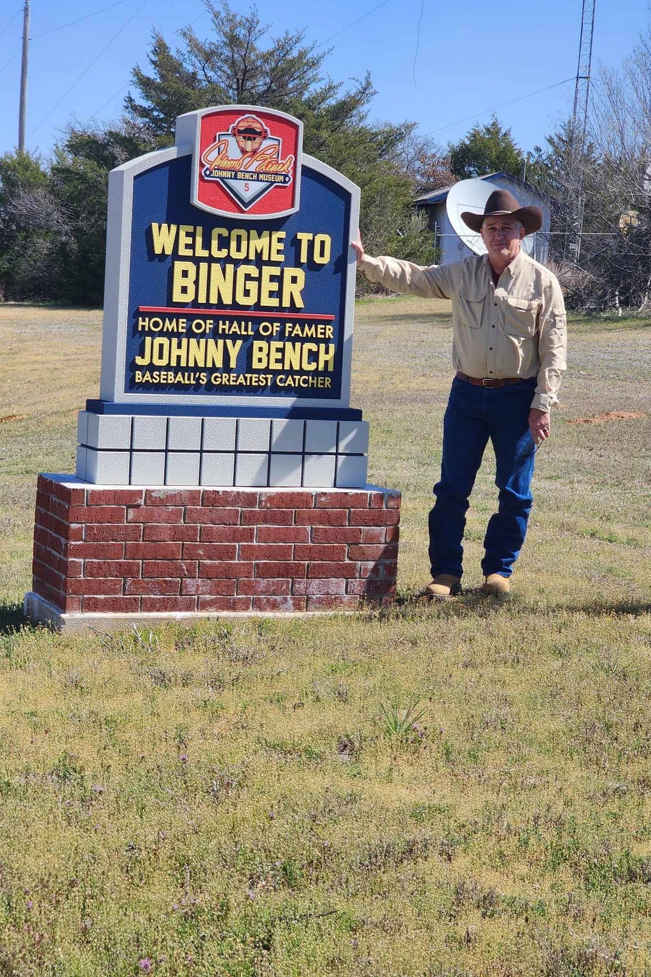 In March, I went to the Tucson Festival of Books. On the way home, we stopped at Binger, OK, the hom