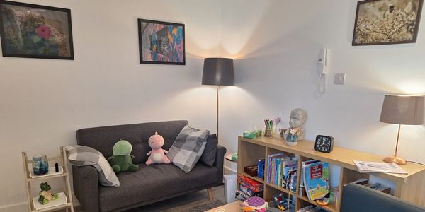 Counsellor in Rayleigh, Essex. Children, teenagers and adults. ASD, ADHD, ND and Eating disorders
