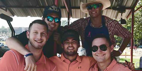 Tailgates, great way to support  
Sam & the Bearkats... BBQ  & cold beverage...It don't get better!