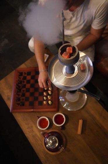 Our hookah bar experience in Orlando with board games fun with friends. ANQOR Hookah Lounge.