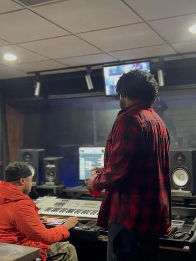 Bossman (aka Travis Holifield)Biography, Interviews, Photos & Music Videos - Kendesi.com