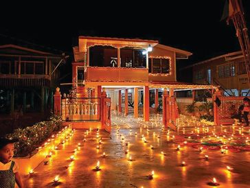 KENDESI.COM GUYANA: Your guide to music, fashion, film, nightlife, & events and parties in Guyana.