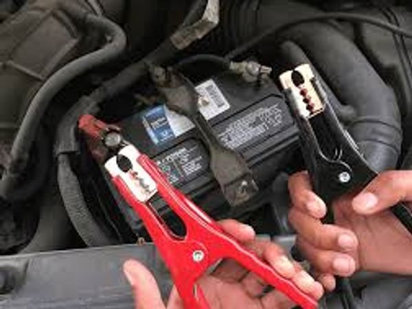 BATTERY JUMPSTART ARE PROVIDED IN ORANGE COUNTY CA