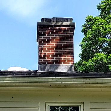 1800 period home, chimney rebuilt from attic up.
Brick type is Glen Gery Ravena