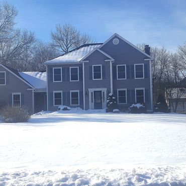 A custom built 2200 sqft colonial on Stonecroft Lane in Coventry CT.
This home has a brick fireplac