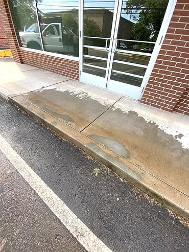 Concrete sidewalk patching - West Hartford Ct.
This is a relatively new concrete walkway installed