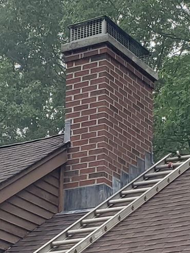 New 3 flue chimney rebuild in Willington CT
Brick type is Glen Gery Ravena