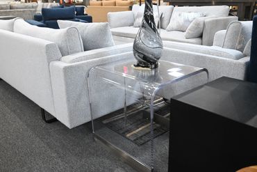 MD Bowie End Table
$129