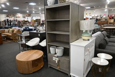 RS Rafferty Pavestone Bookcase
$497
32x18x76