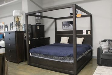 VM Cambridge Canopy Bed
King - $997