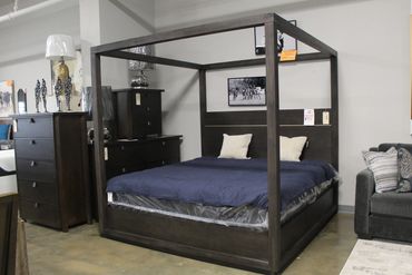 VM Cambridge Canopy Bed
King - $997