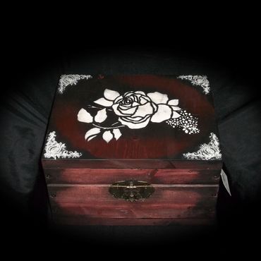 White Rose and Filigree Manifestation Box
11" x 9" x 6"
$50.00