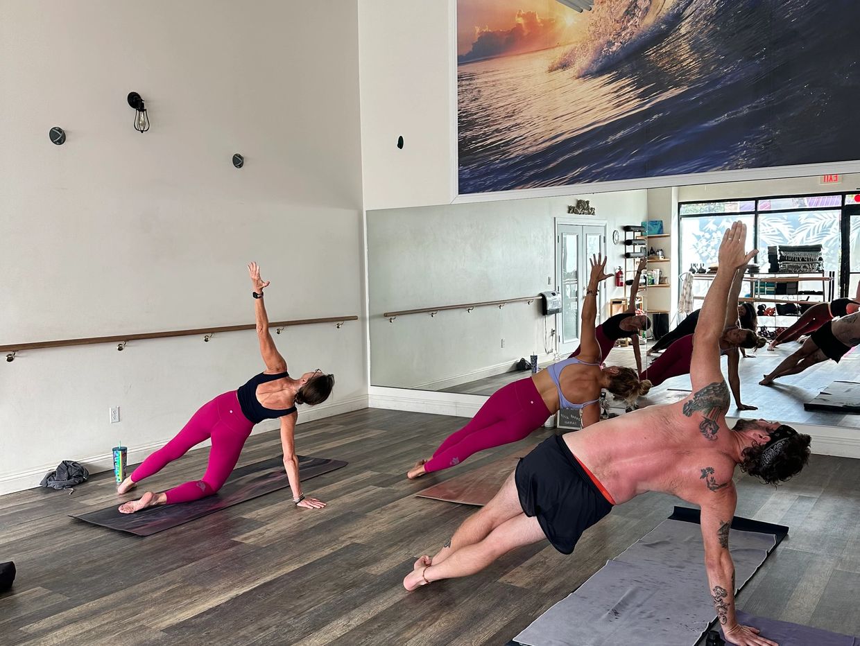 Yoga teacher trainings in hawaii