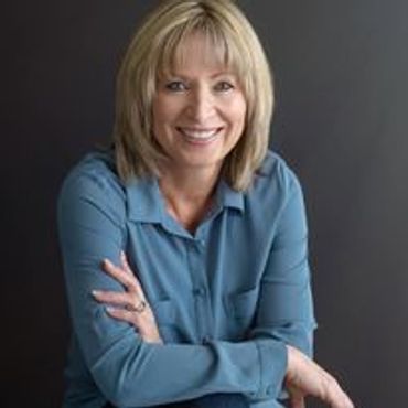 beautiful, clean makeup and hair for headshots, airbrush foundation