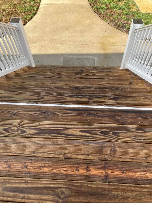 WOOD STEPS PRESSURE WASHING