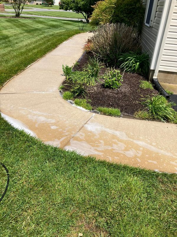 POST TREATMENT CONCRETE SIDEWALK