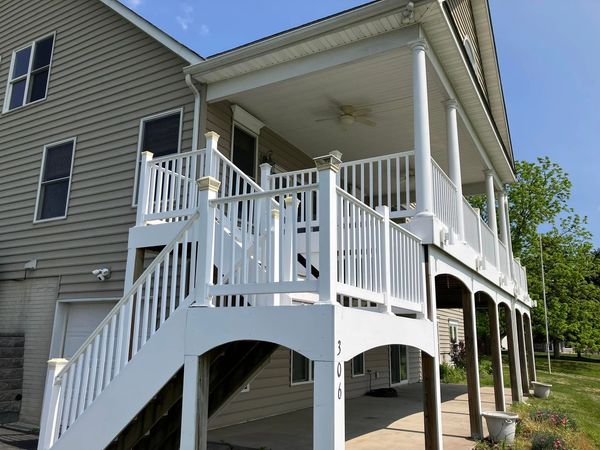 DECK AND RAILINGS CLEANED