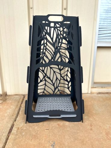 Collapsable fire pit