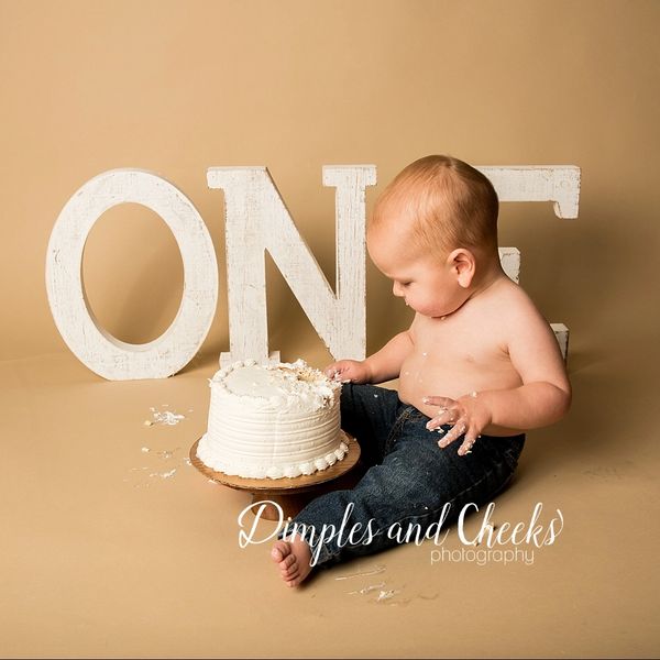First Birthday Cake Smash Photographer, Bryan Texas