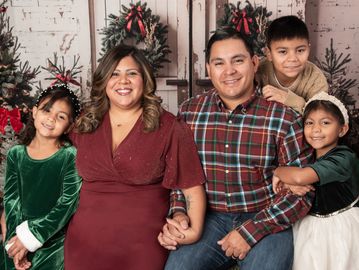 Family Holiday Portraits