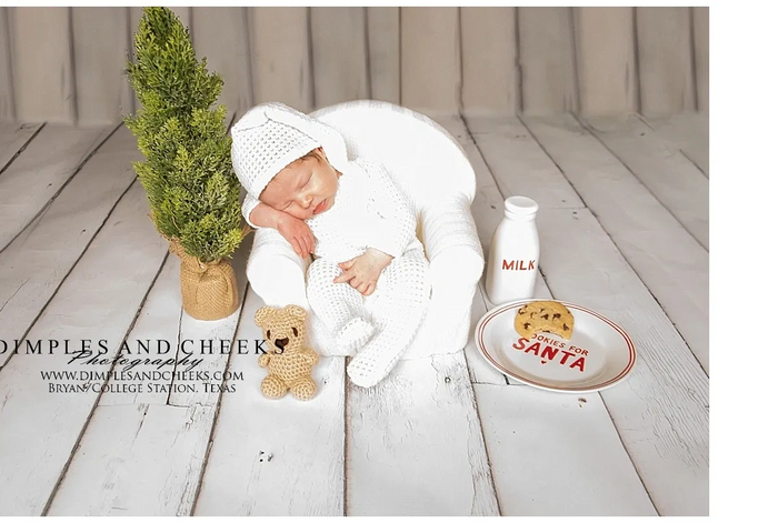Dimples and Cheeks Photography, Family Photographer College Station Bryan TX Newborn Photography