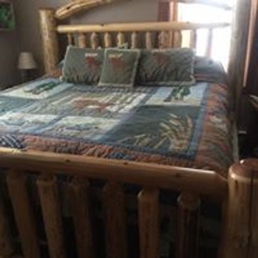White Cedar Log bed