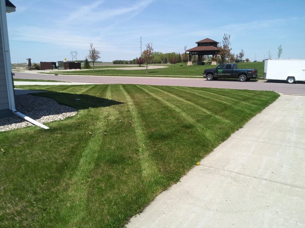 lawn mowing striping