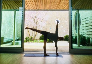 Ardha Chandrasana (Half moon pose)