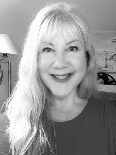 Sharon Nicholson
Registered MBACP, Accred
Relational Trauma Therapist
Narcissistic Abuse Recovery