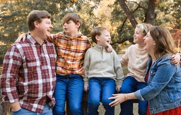 Photo of a lifestyle family session w/Johnson City Photographer @ Steele Creek Park.