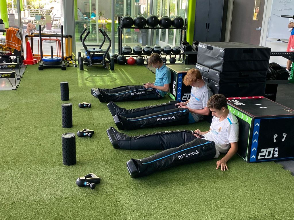 Athlete Recovery , Compression Boots