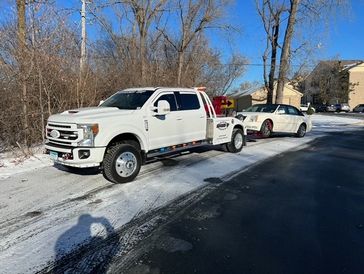 Towing car for unauthorized parking