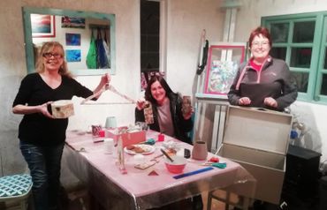 Art workshop, art class, art social, craft social, Corporate art workshop