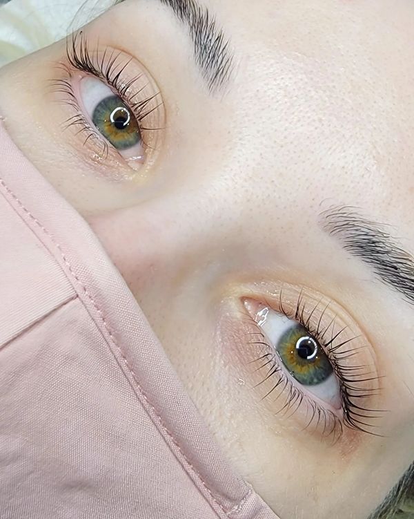 Mirror (top and bottom) Lashlift with Tint