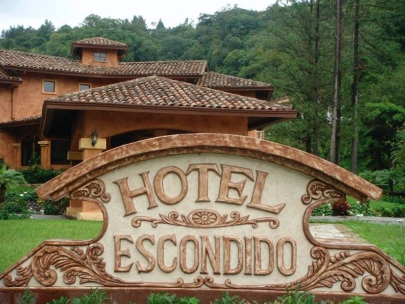 Valle Escondido Boquete - Travis Taliaferro