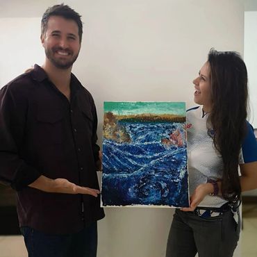 Travis Taliaferro Giving ART in Panama